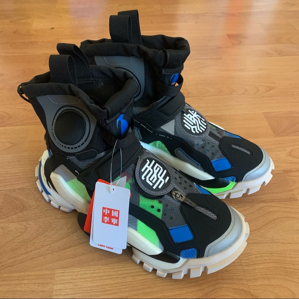 Li-Ning Reburn Hi 2.0 Size 6 men, women size 8. OBO